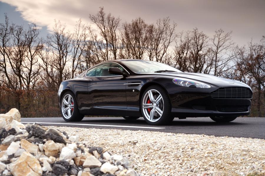  Aston Martin DB9 Sports Pack 2006 года  (UK) (фото 21 из 31)